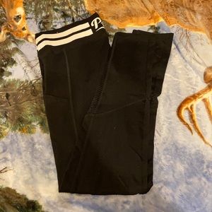 Black work out leggings!